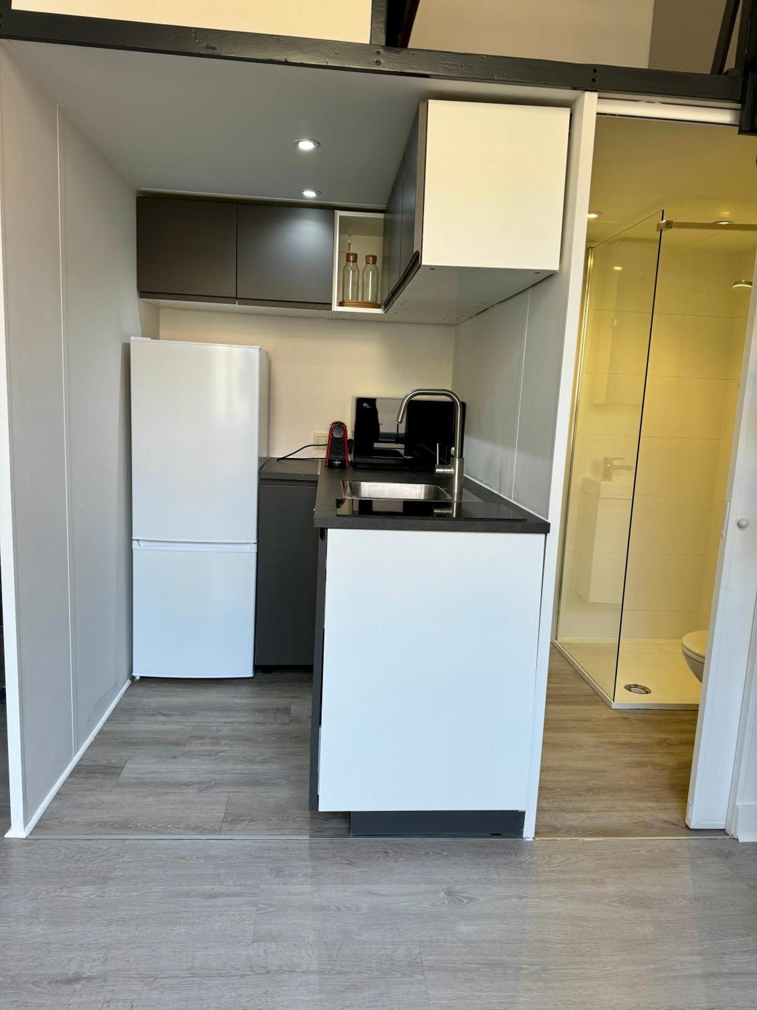 Studio Avec Chambre En Mezzanine Brussel Eksteriør bilde